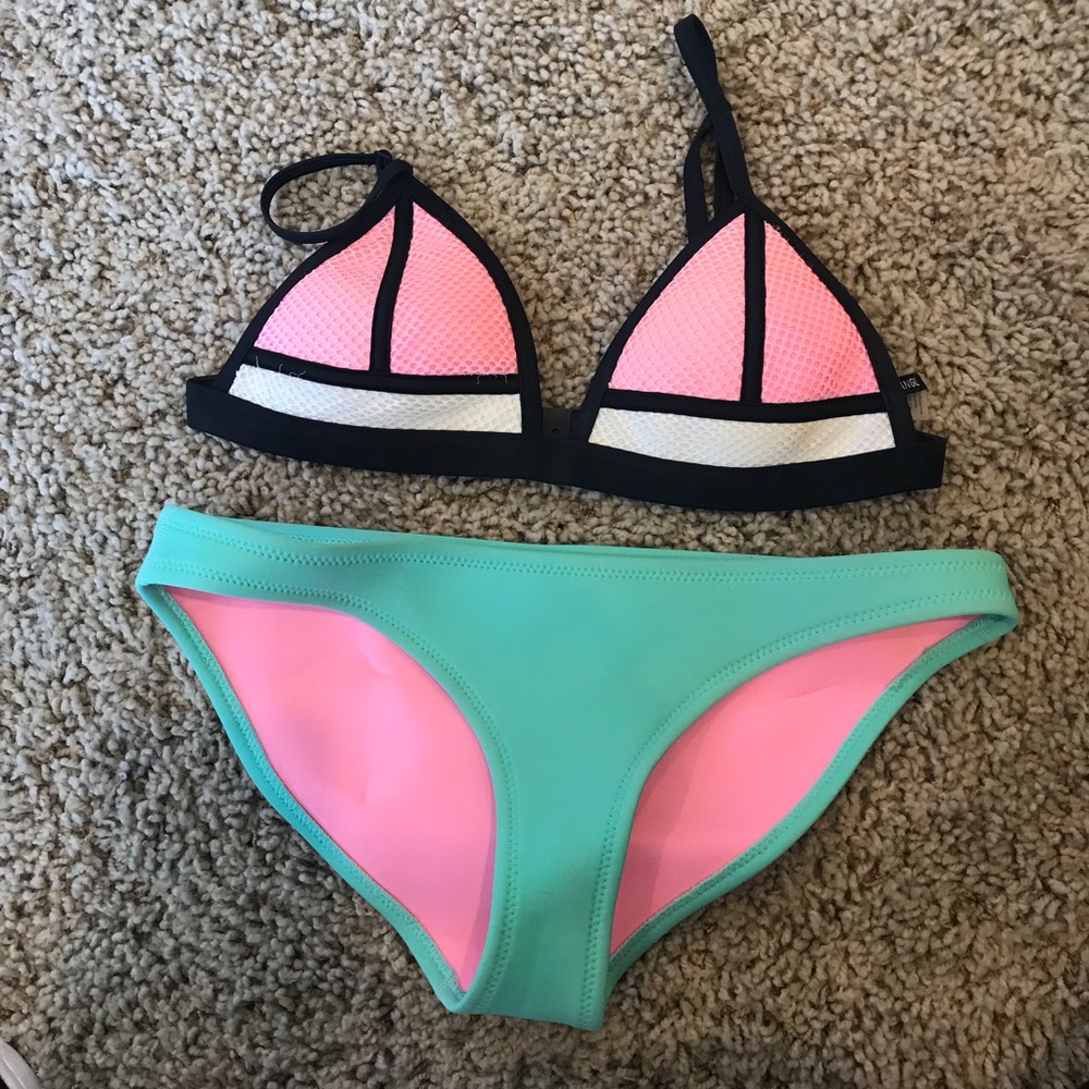 Triangl Bikini